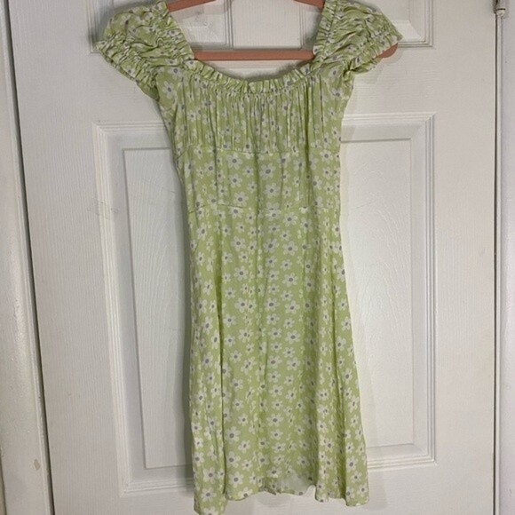 WITH JEAN Green Floral Isabelle Mini Dress Size XS Costal Vacation Resortwear - Picture 5 of 5